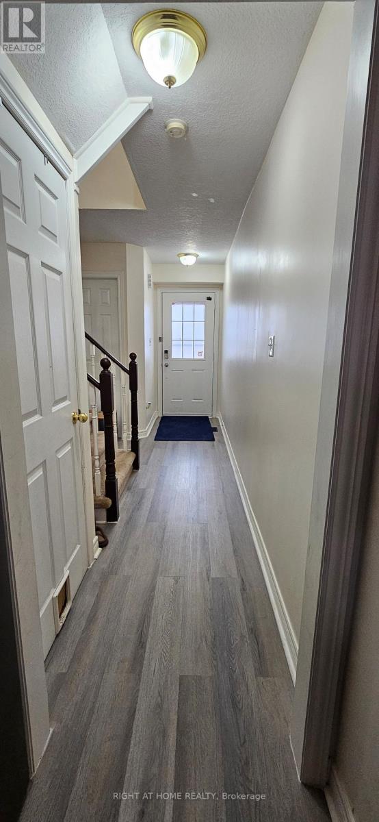 84 Bloomington Drive, Cambridge, Ontario  N1P 1J5 - Photo 8 - X12974898