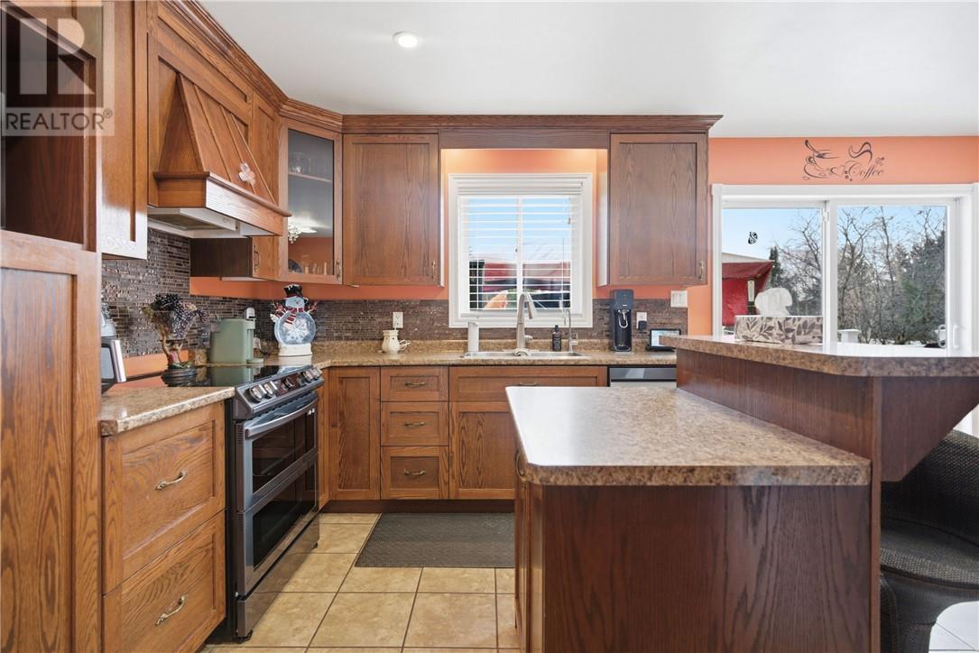 345 Cote Avenue, Hanmer, Ontario  P3P 1M9 - Photo 2 - 2127050