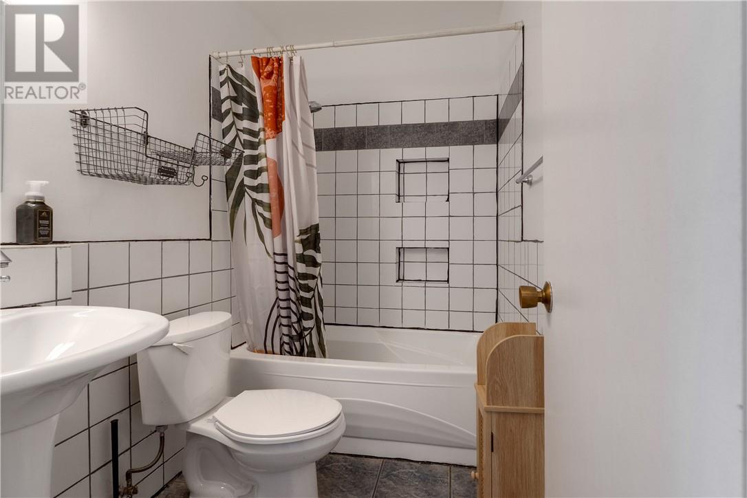 347 Woodland Avenue, Lively, Ontario  P3Y 1N2 - Photo 21 - 2127000