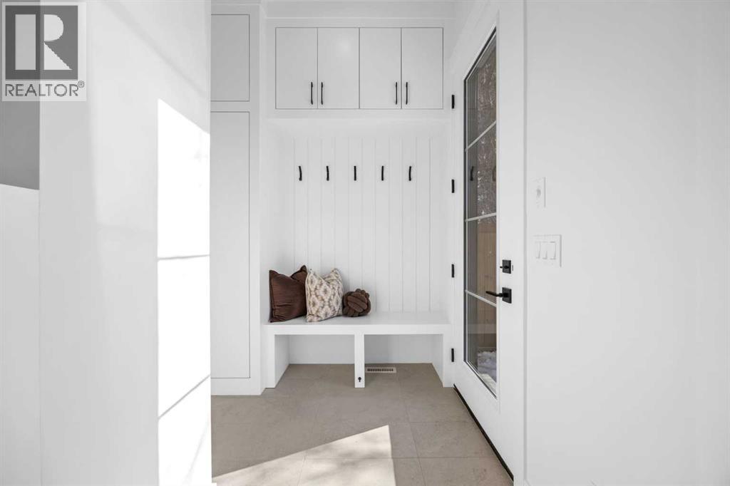 2207 26a Street SW, Calgary, Alberta  T3E 2C2 - Photo 23 - A2299499