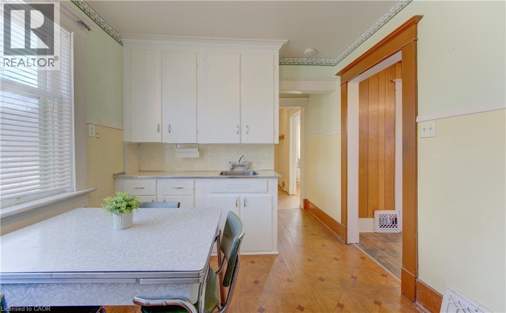 40 Union Street E, Waterloo, Ontario N2J 1B7 - Photo 17 - 40810425