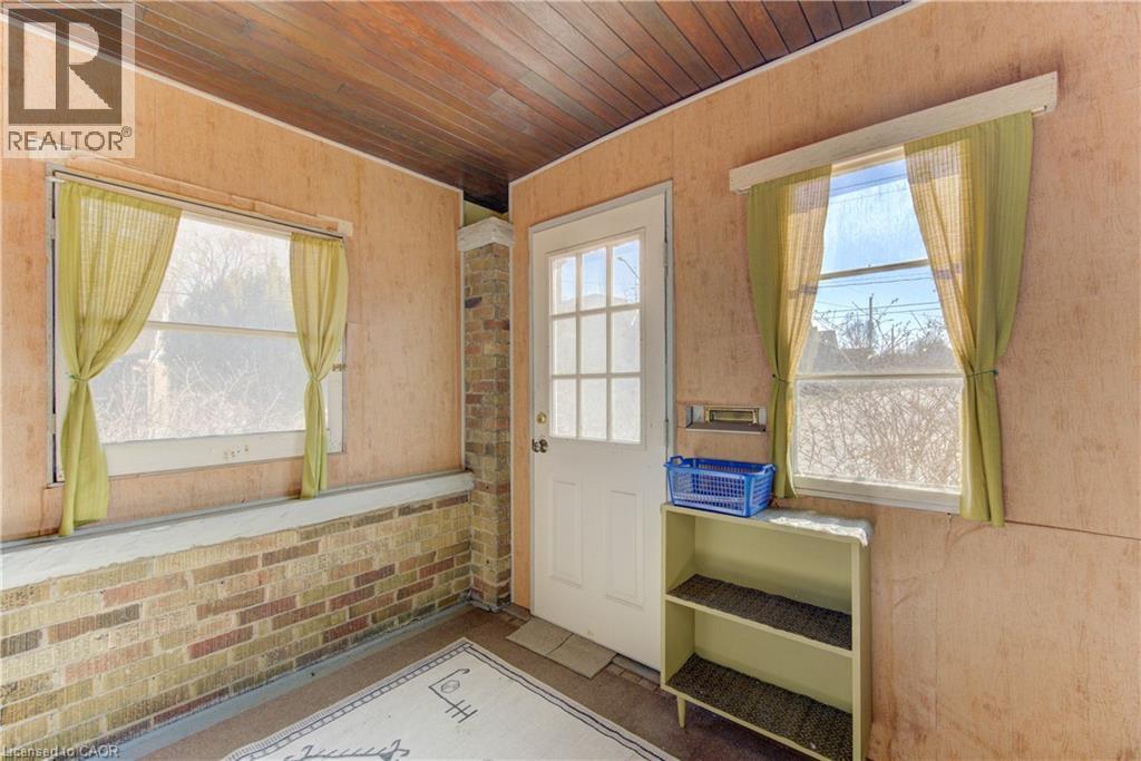 40 Union Street E, Waterloo, Ontario N2J 1B7 - Photo 5 - 40810425