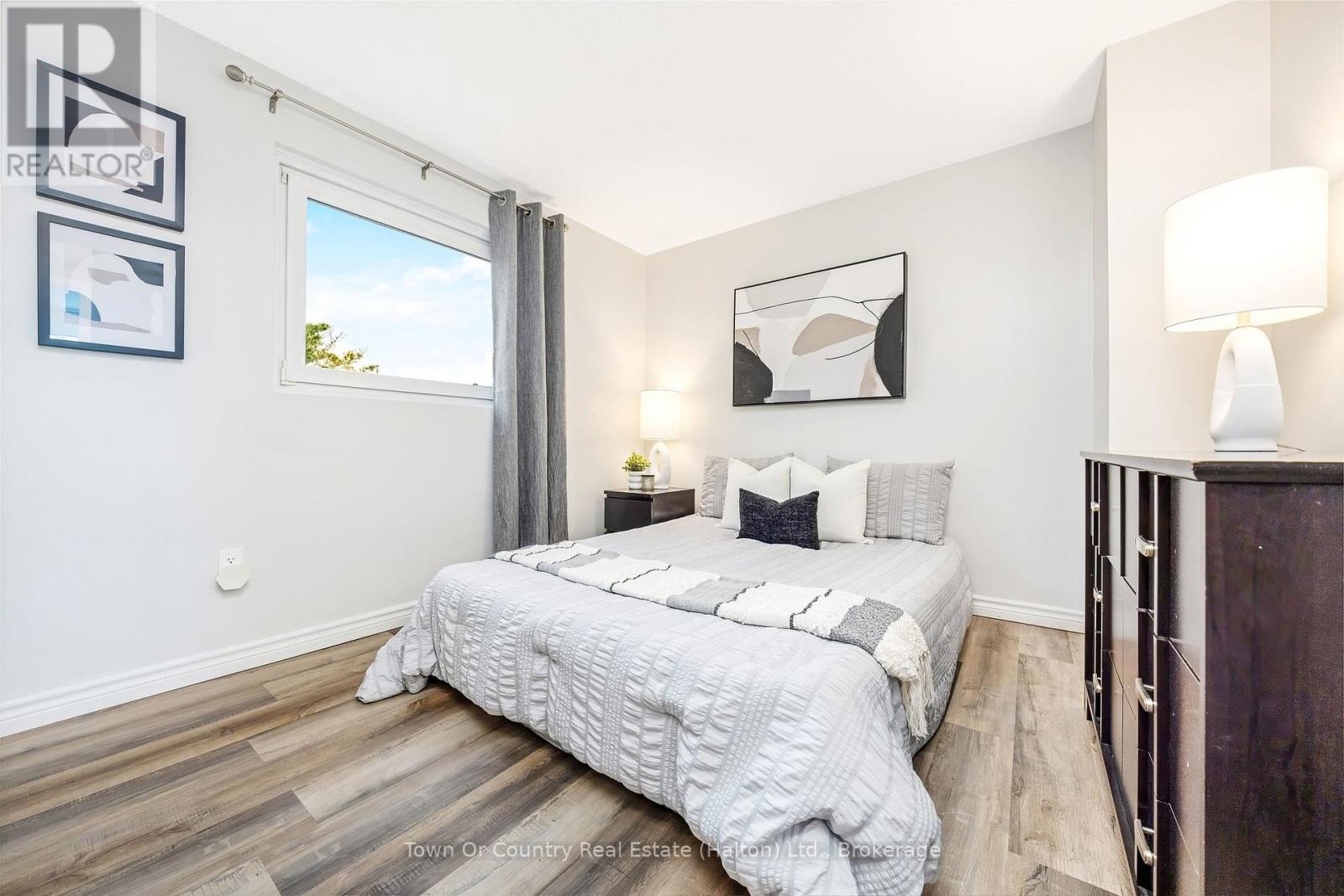 522 Conway Court, Milton, Ontario  L9T 4B8 - Photo 21 - W12975084