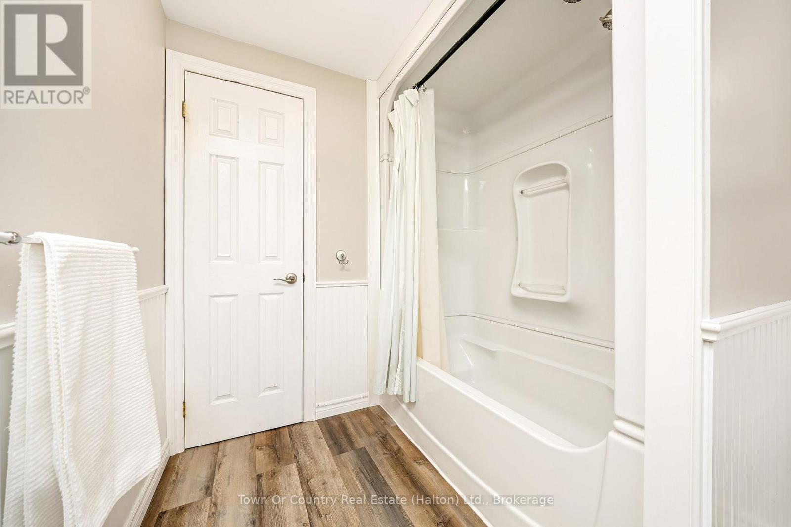 522 Conway Court, Milton, Ontario  L9T 4B8 - Photo 23 - W12975084