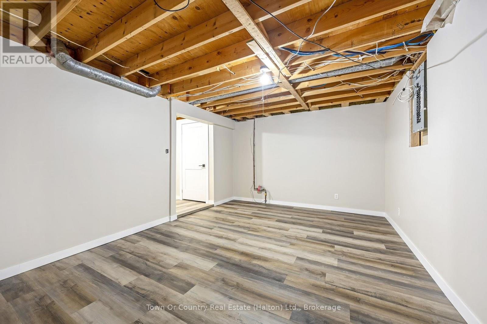 522 Conway Court, Milton, Ontario  L9T 4B8 - Photo 24 - W12975084