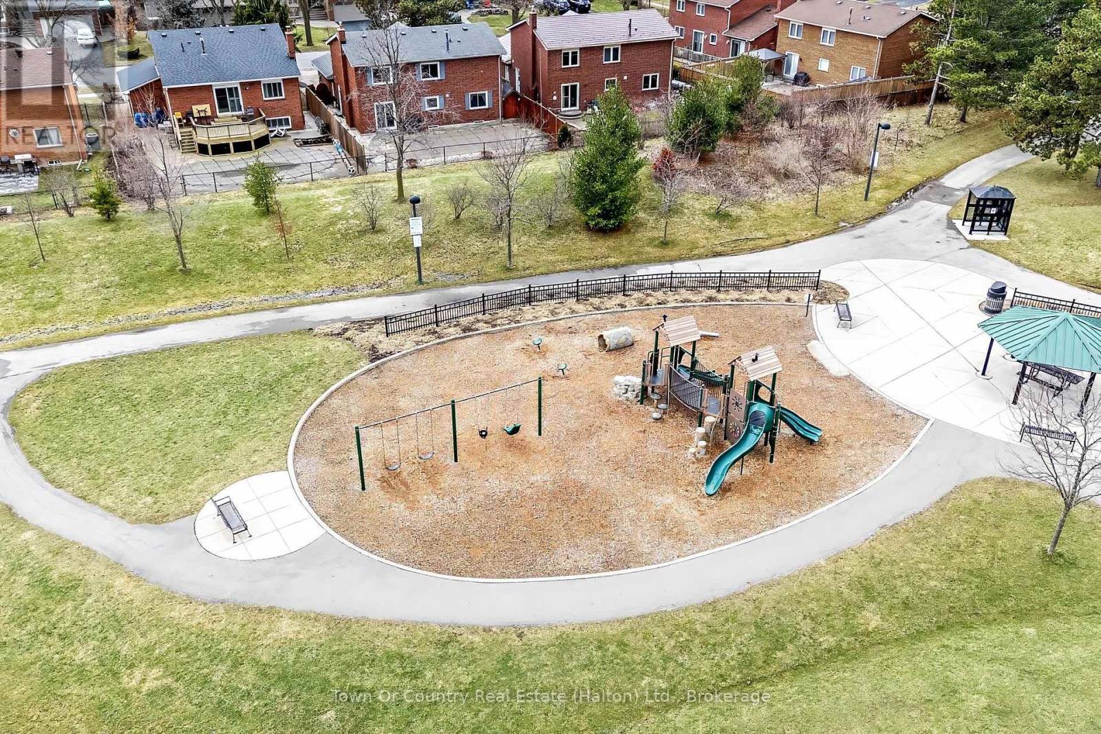 522 Conway Court, Milton, Ontario  L9T 4B8 - Photo 37 - W12975084