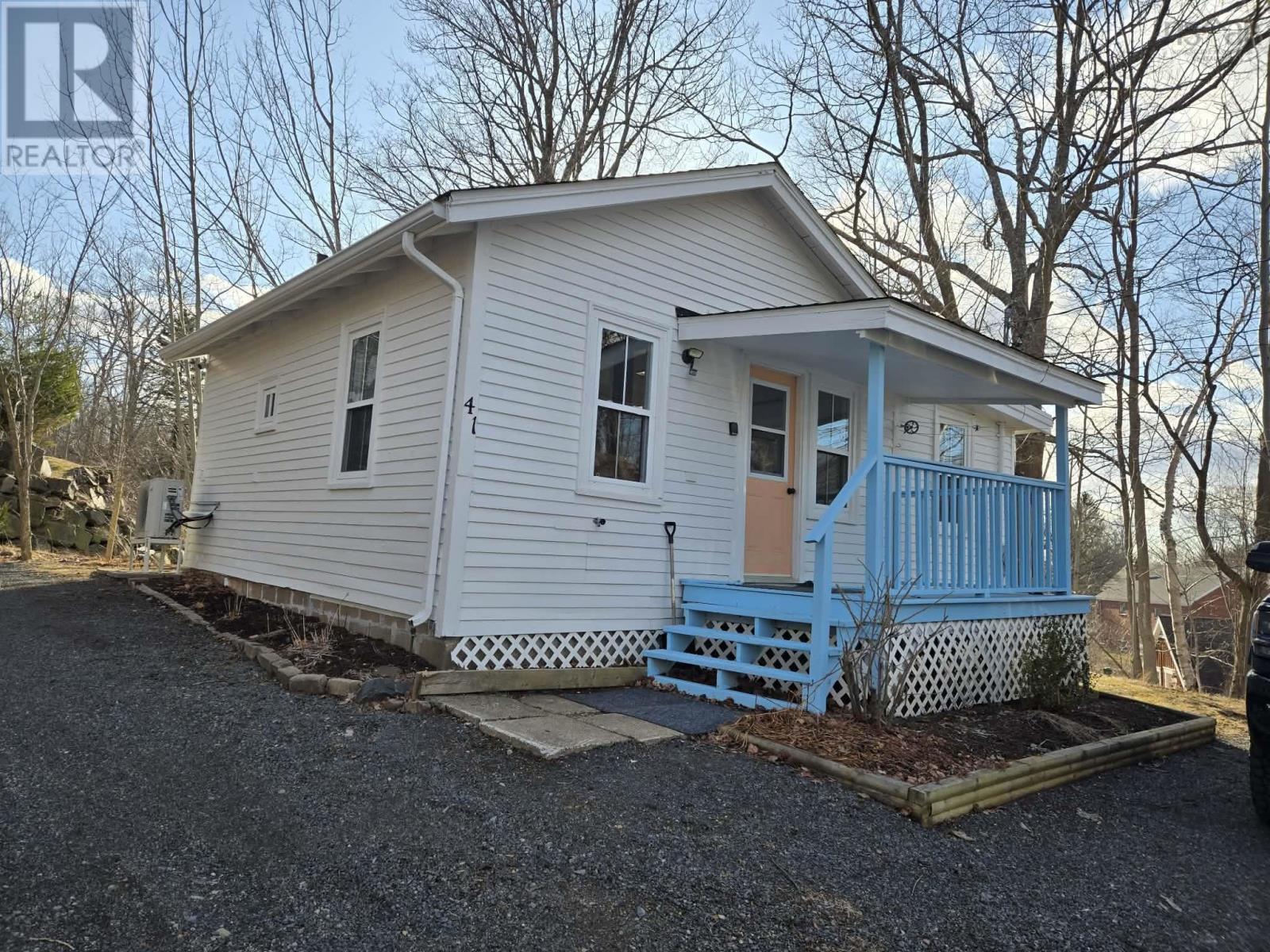 41 Willow Avenue, wolfville, Nova Scotia