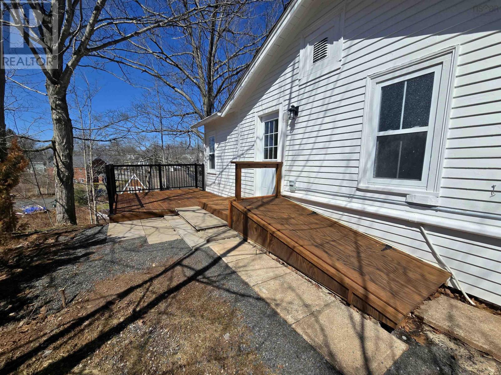 41 Willow Avenue, Wolfville, Nova Scotia  B4P 2G6 - Photo 3 - 202606746