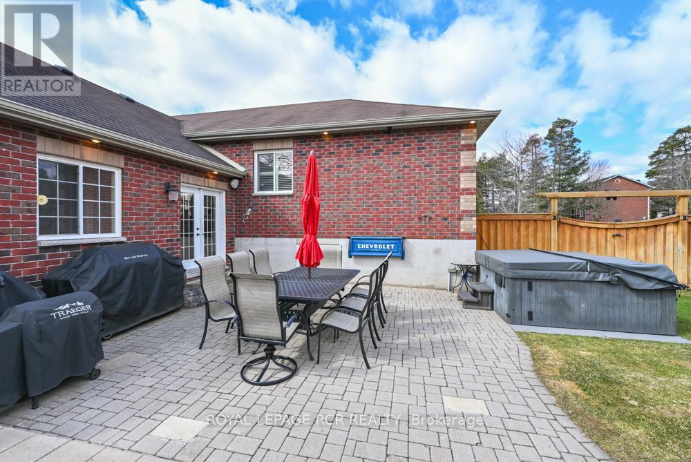 10 Fisher Drive, Adjala-Tosorontio, Ontario  L0M 1J0 - Photo 29 - N12953396