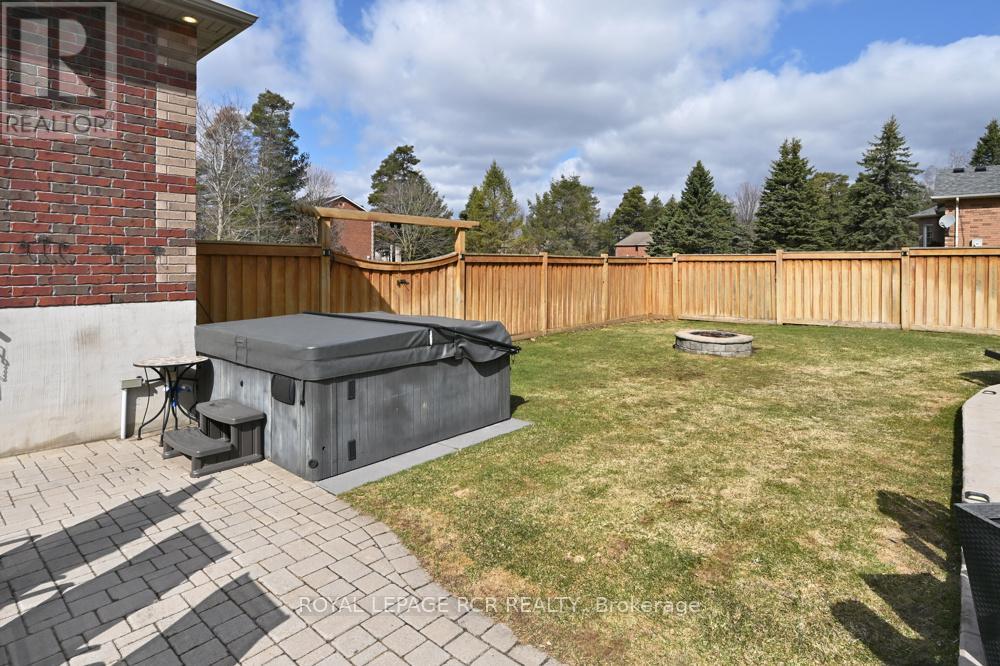 10 Fisher Drive, Adjala-Tosorontio, Ontario  L0M 1J0 - Photo 32 - N12953396