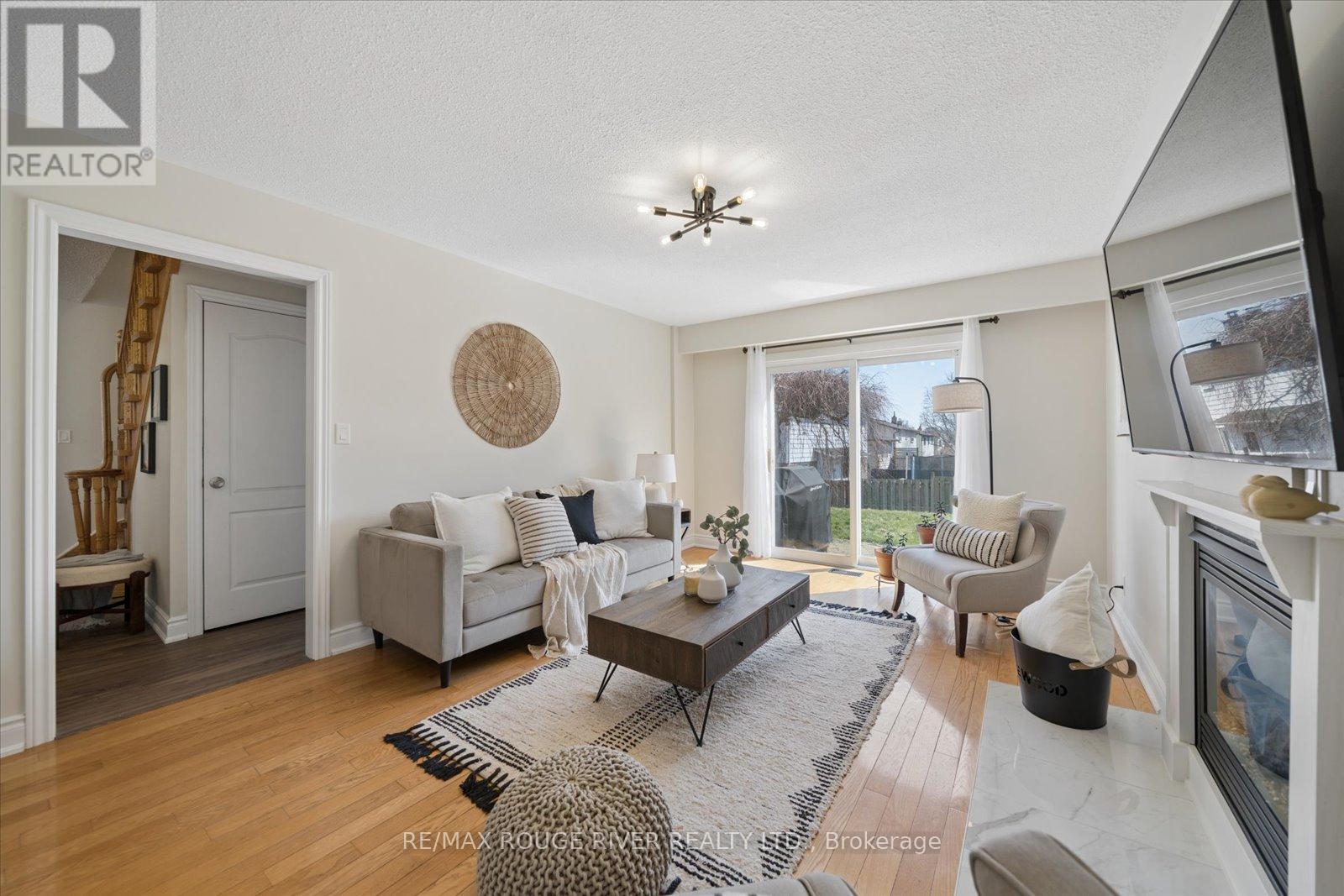 54 Rosalynne Avenue, Clarington, Ontario  L1C 3X8 - Photo 12 - E12975018