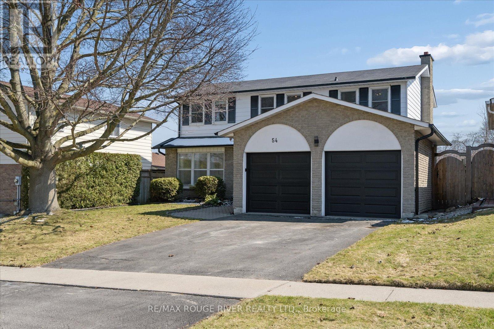 54 Rosalynne Avenue, Clarington, Ontario  L1C 3X8 - Photo 2 - E12975018