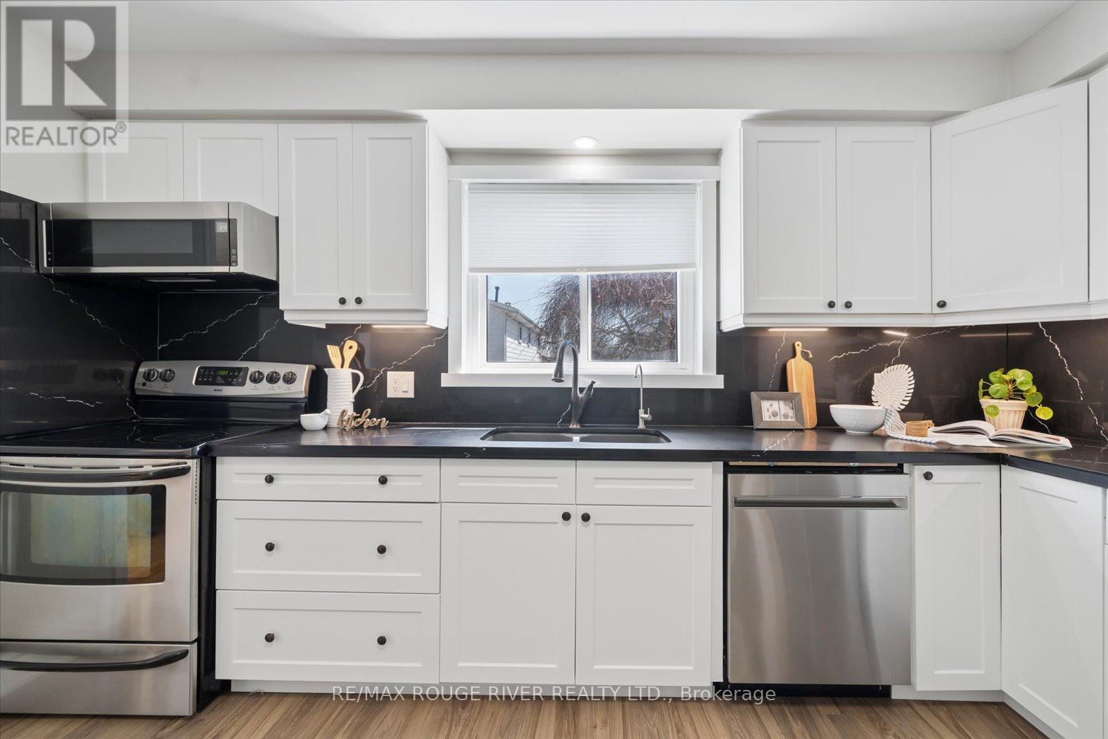 54 Rosalynne Avenue, Clarington, Ontario  L1C 3X8 - Photo 21 - E12975018