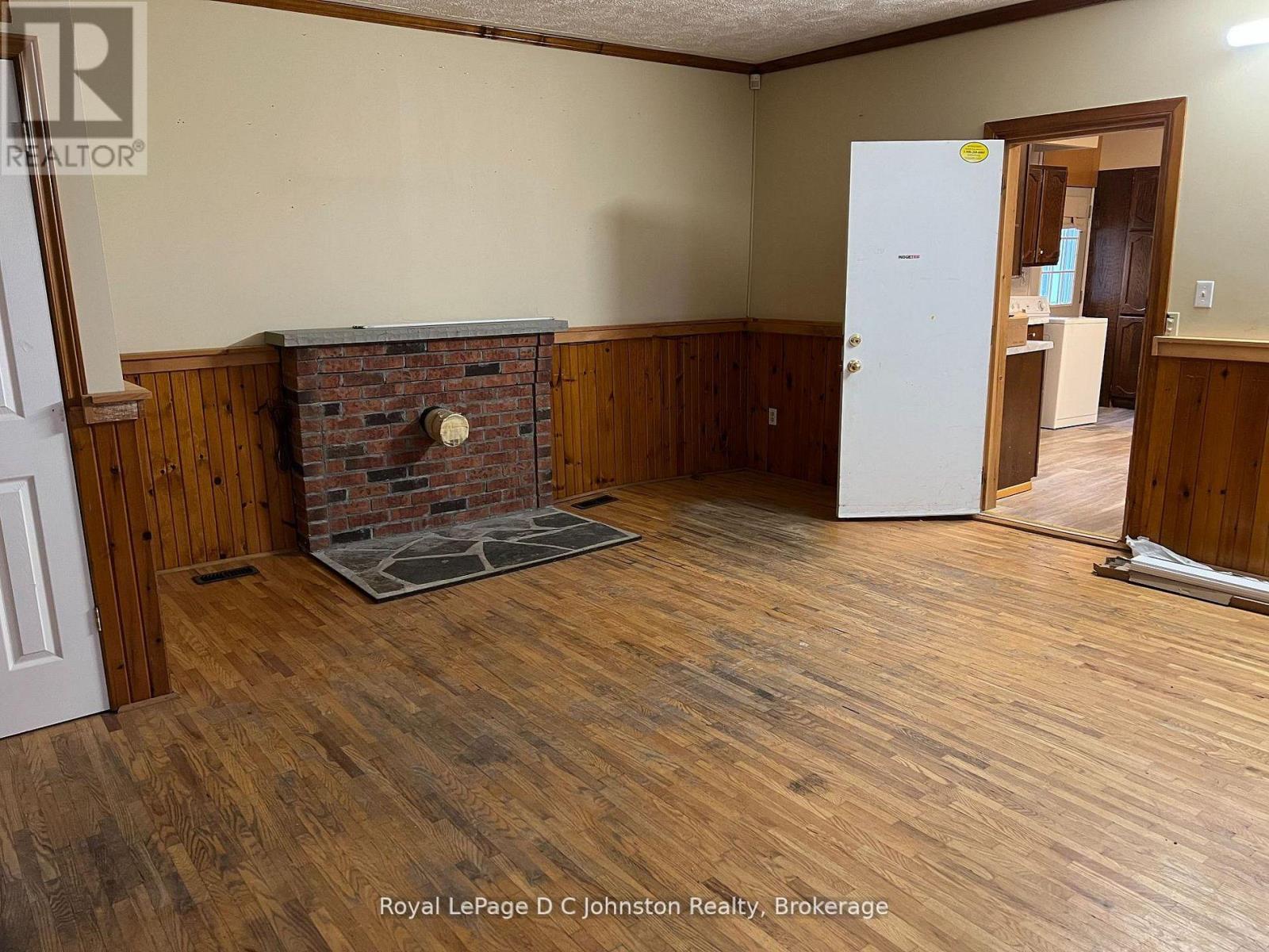 3643 21 Highway, Kincardine, Ontario  N0G 2T0 - Photo 11 - X12974992