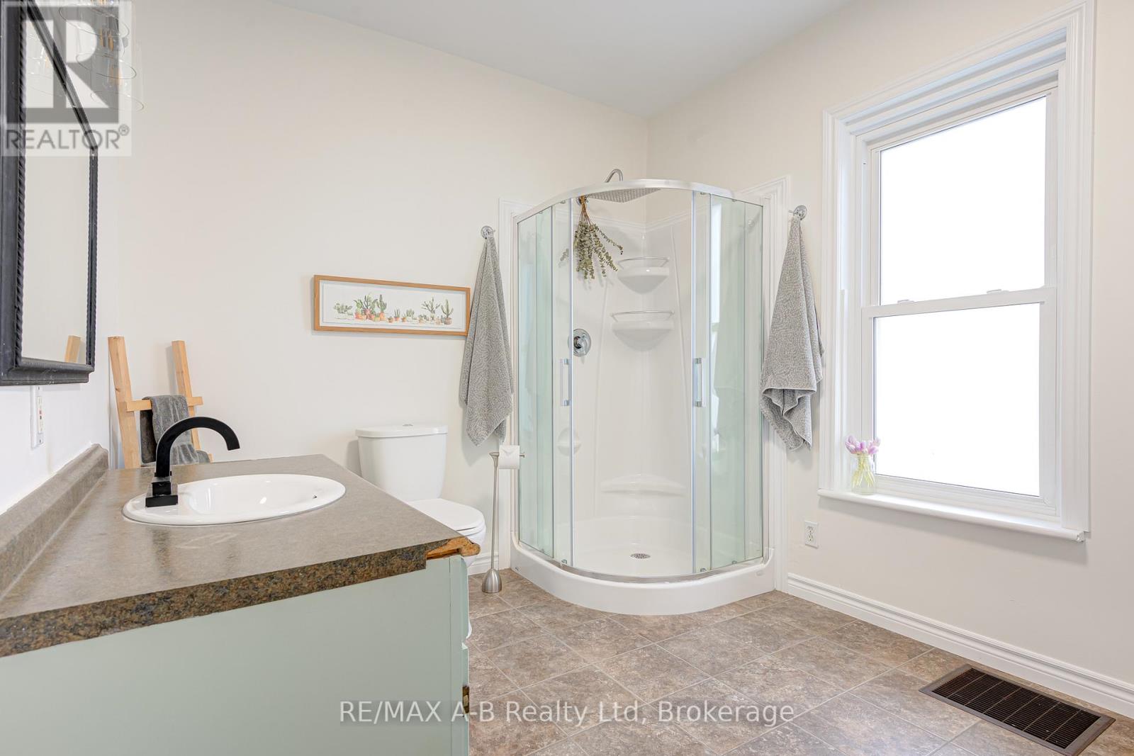 25 Ash Street, Stratford, Ontario  N5A 1M5 - Photo 23 - X12975102