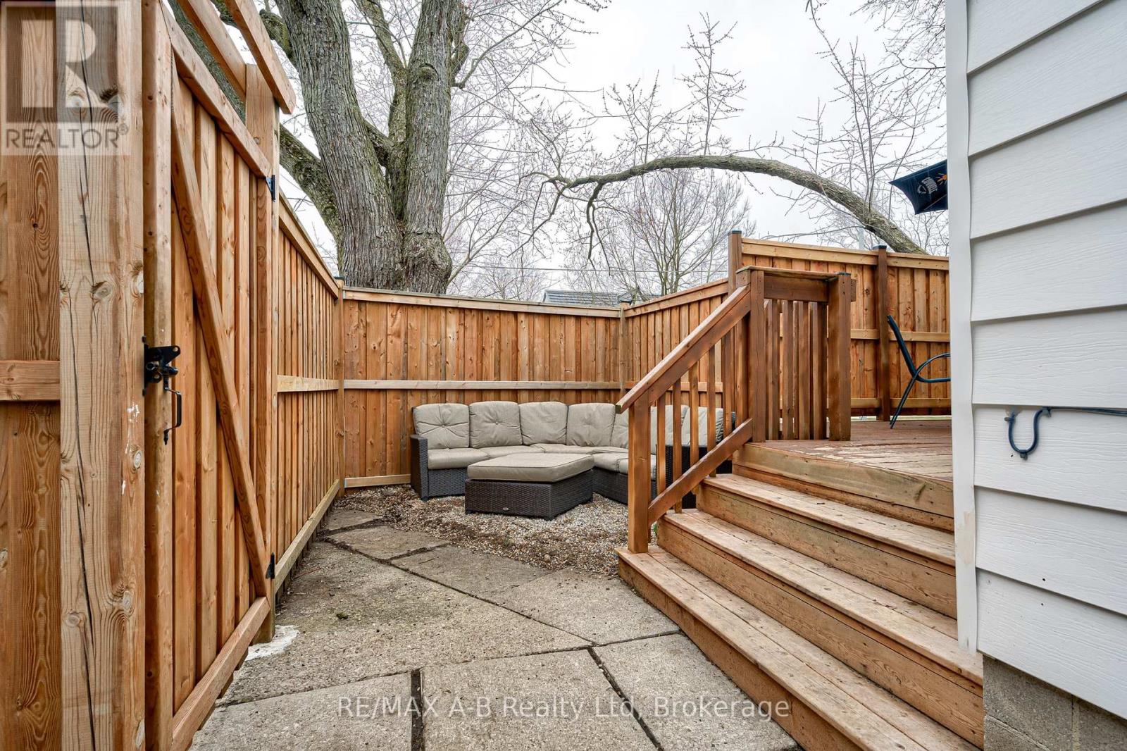 25 Ash Street, Stratford, Ontario  N5A 1M5 - Photo 37 - X12975102