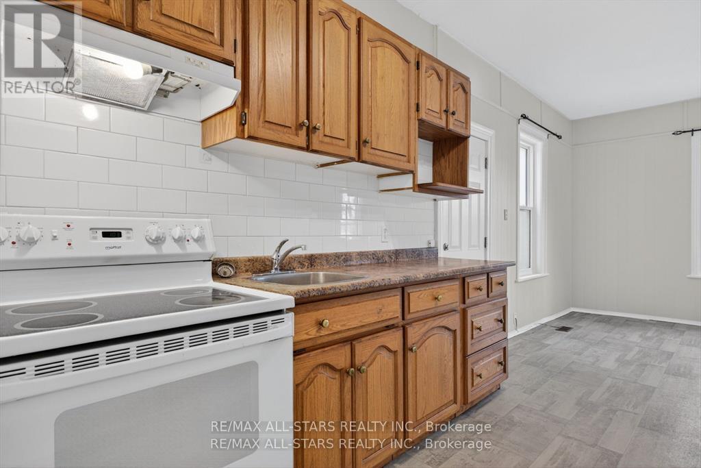 36 Caroline Street, Kawartha Lakes, Ontario  K9V 1T1 - Photo 12 - X12975036