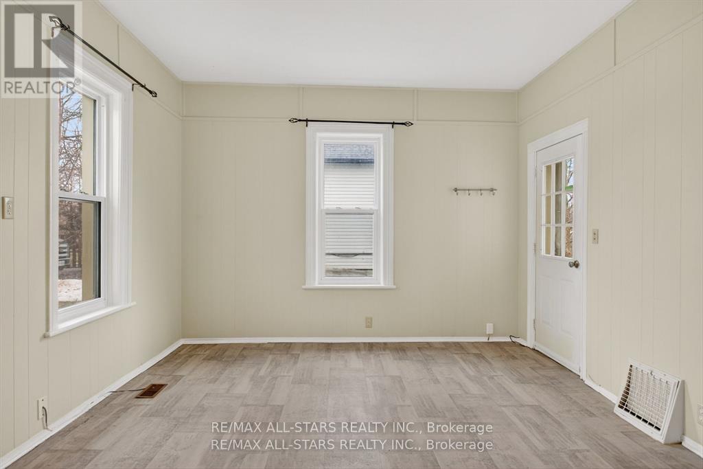 36 Caroline Street, Kawartha Lakes, Ontario  K9V 1T1 - Photo 7 - X12975036