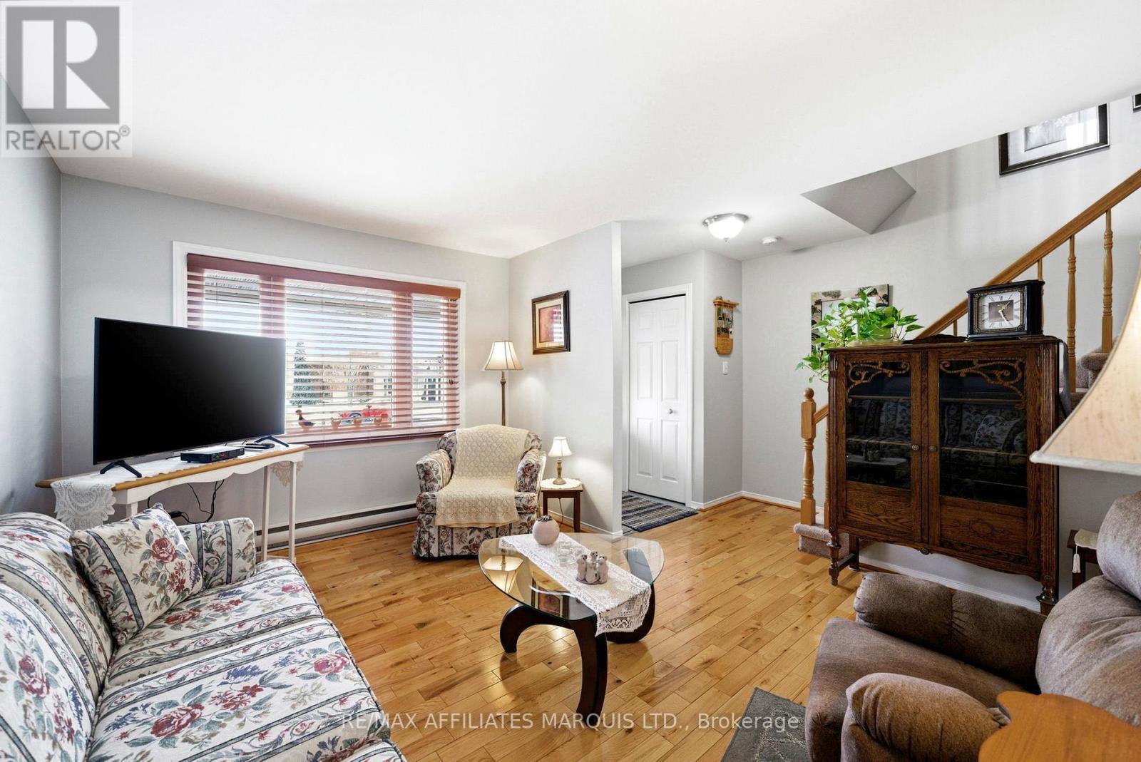 3115 Northdale Drive, Cornwall, Ontario  K6K 1V7 - Photo 4 - X12975014