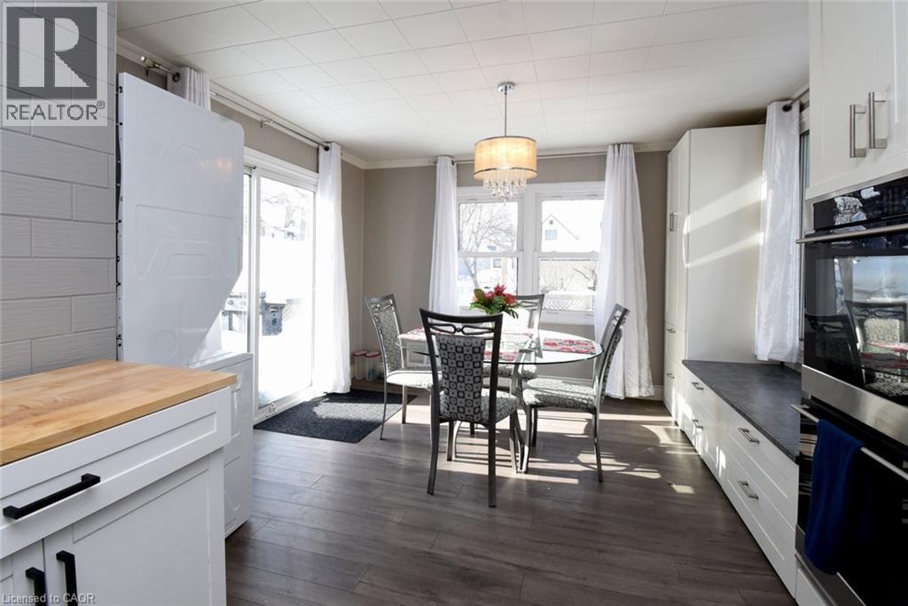 302 East 27th Street, Hamilton, Ontario  L8V 3G6 - Photo 7 - 40814530