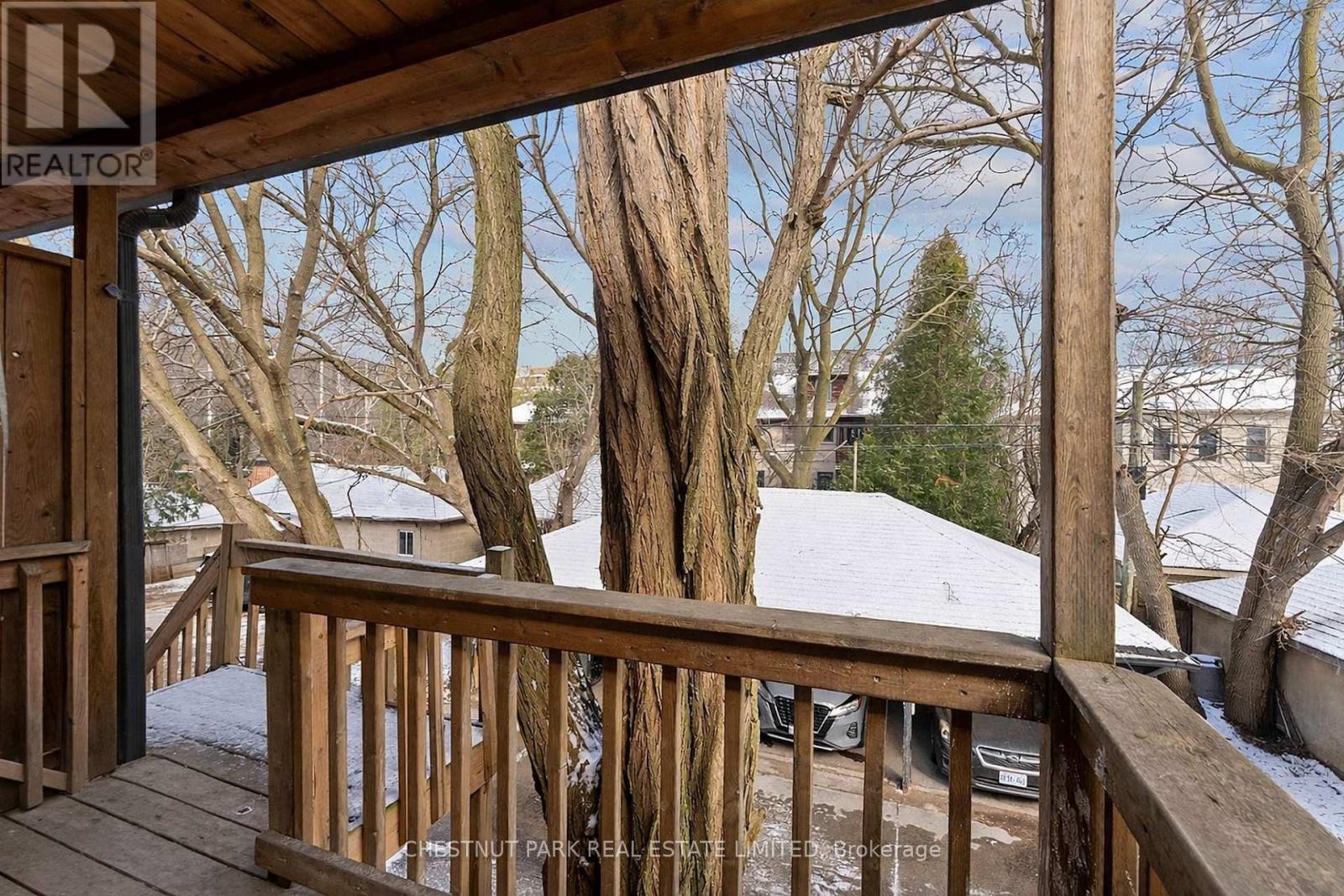 Upper - 26 Strathgowan Avenue, Toronto, Ontario  M4N 1B9 - Photo 19 - C12974998