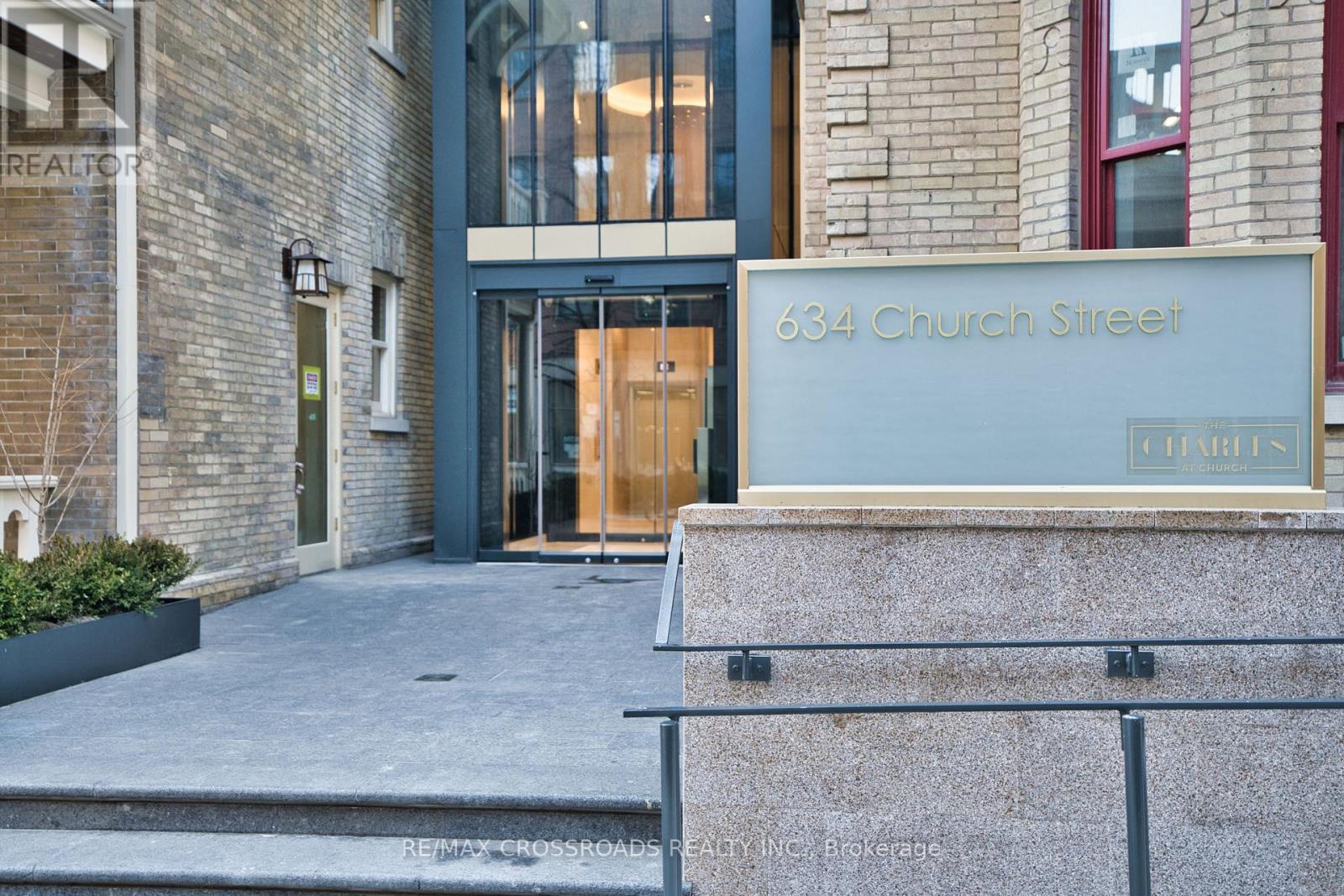 1406 - 634 Church Street, Toronto, Ontario  M4Y 0G9 - Photo 2 - C12975002