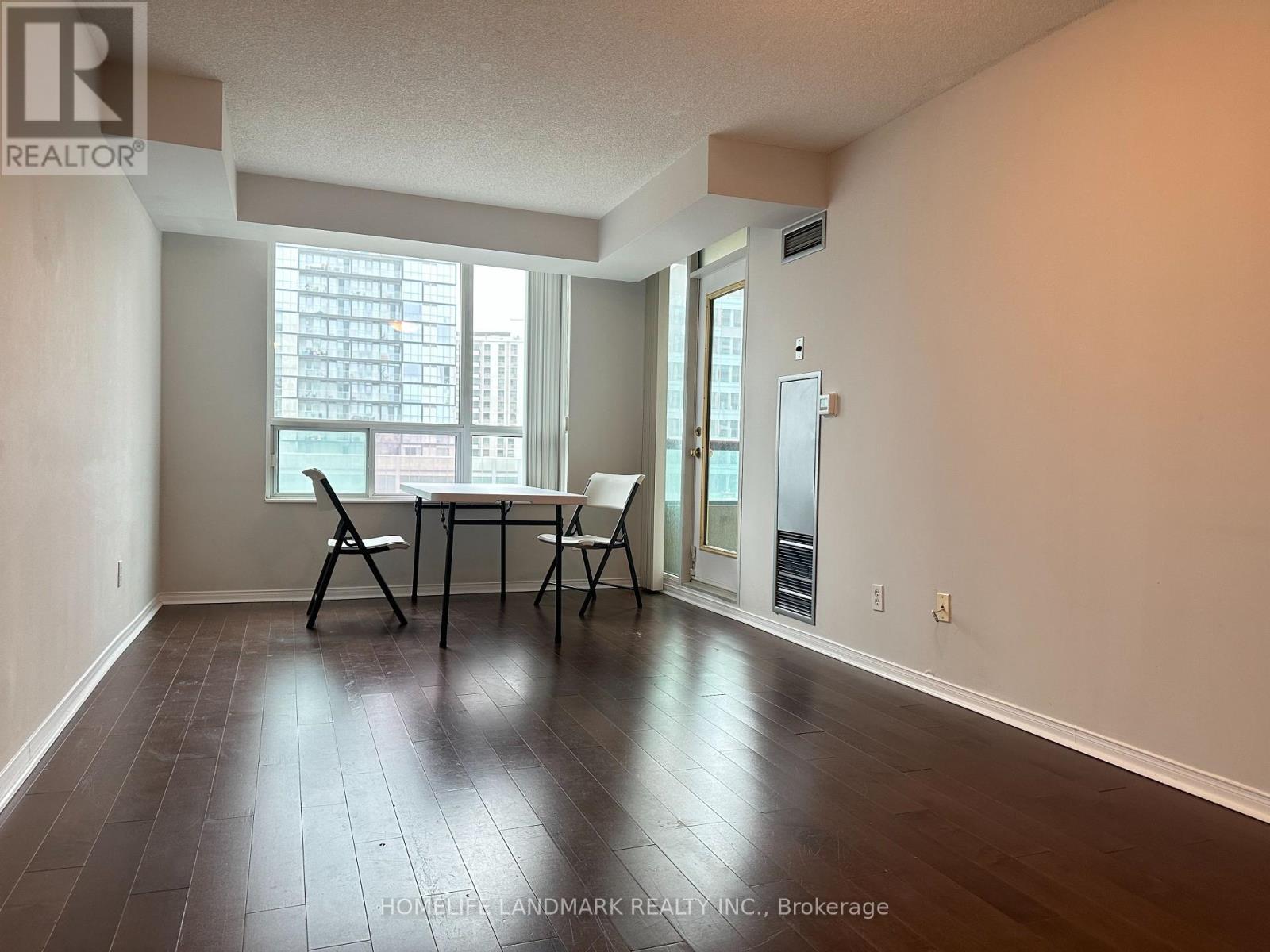 1011 - 238 Doris Avenue, Toronto, Ontario  M2N 6W1 - Photo 3 - C12975070