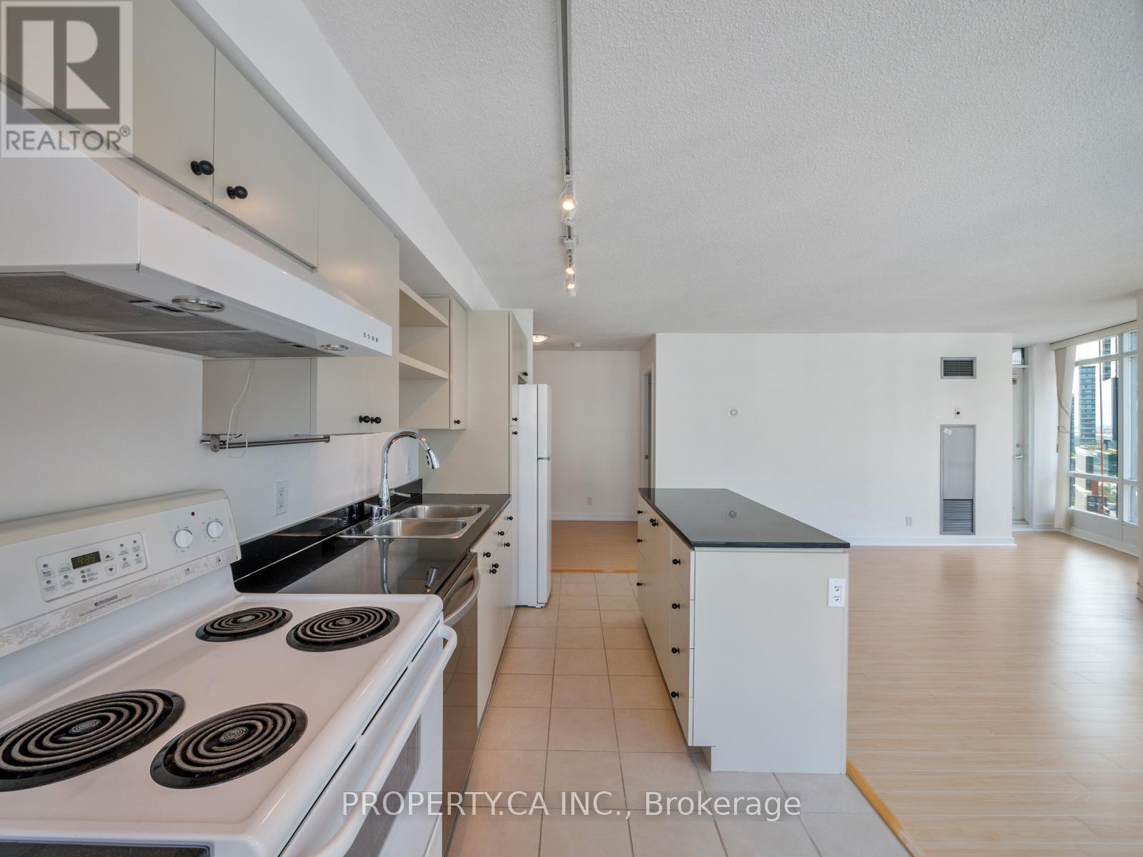 2110 - 361 Front Street W, Toronto, Ontario  M5V 3R5 - Photo 17 - C12975078