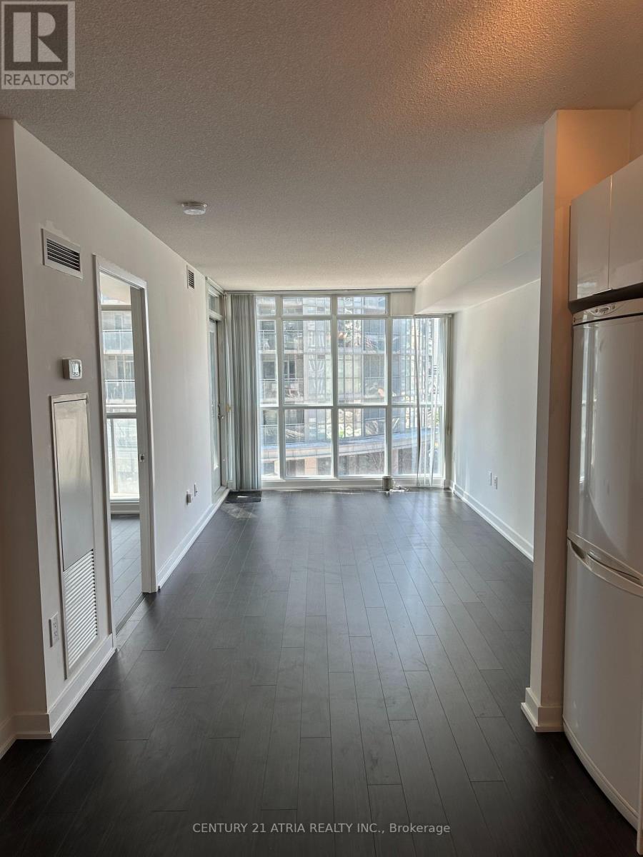 538 - 15 Iceboat Terrace, Toronto, Ontario  M5V 4A5 - Photo 2 - C12975110