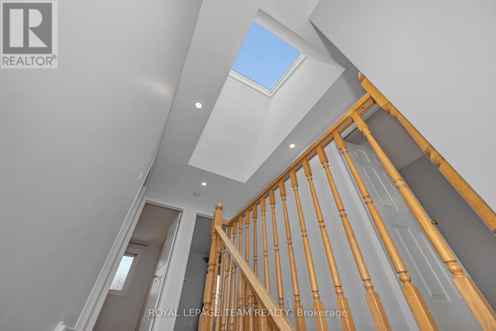 69 Pinetrail Crescent, Ottawa, Ontario  K2G 5B2 - Photo 16 - X12974994