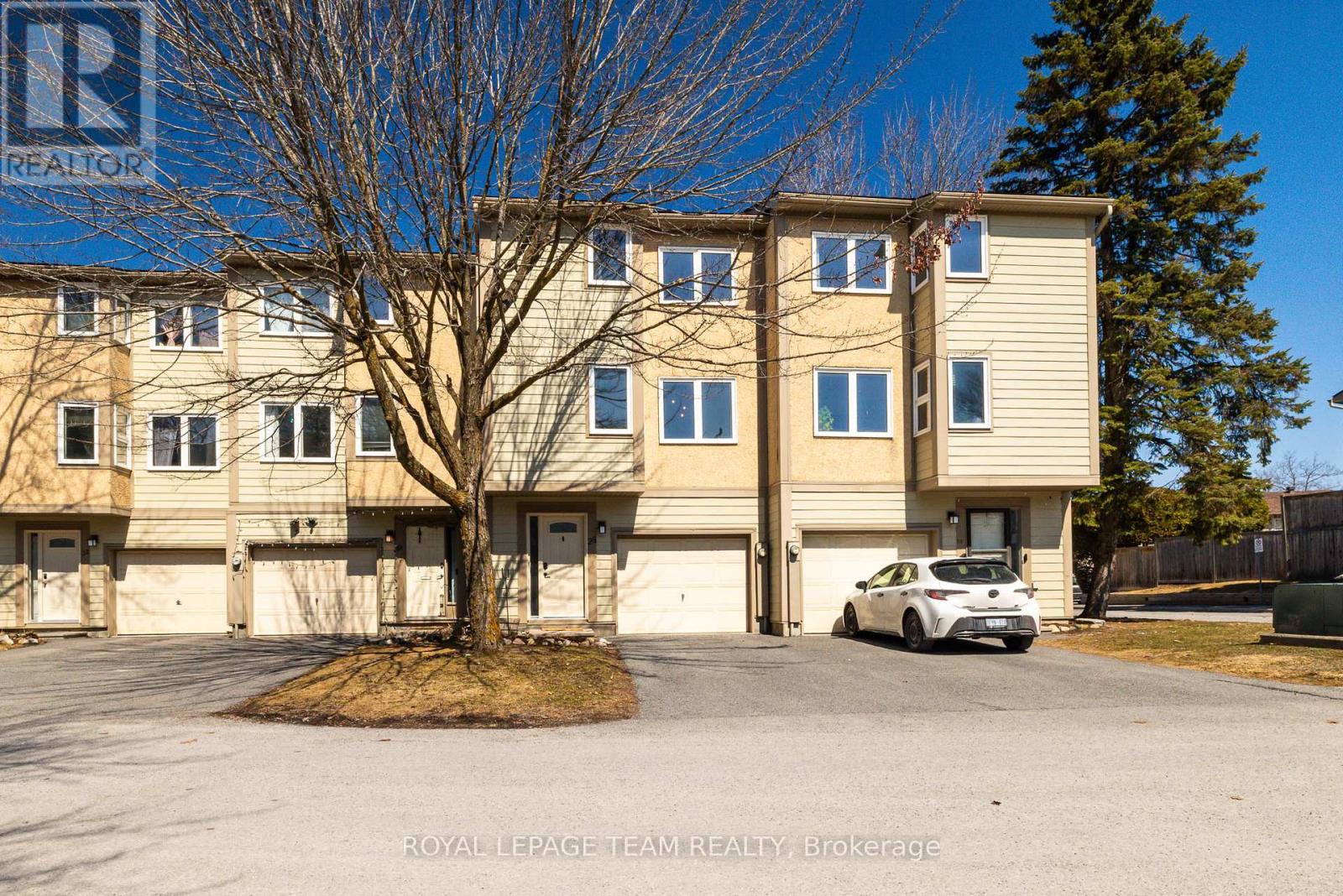 28 - 28 PEARY WAY, Ottawa, Ontario