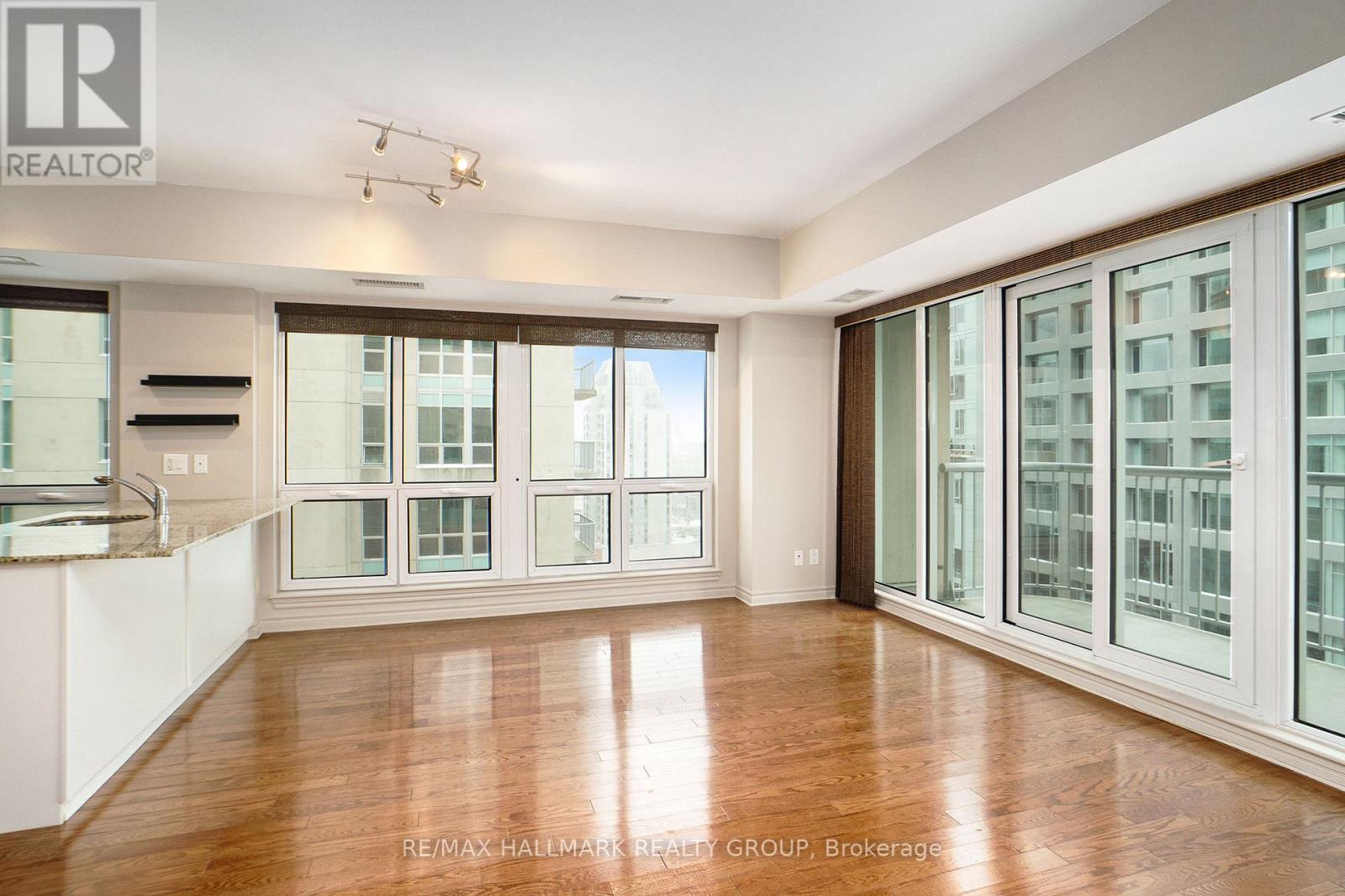 1701 - 234 Rideau Street, Ottawa, Ontario  K1N 0A9 - Photo 14 - X12975022