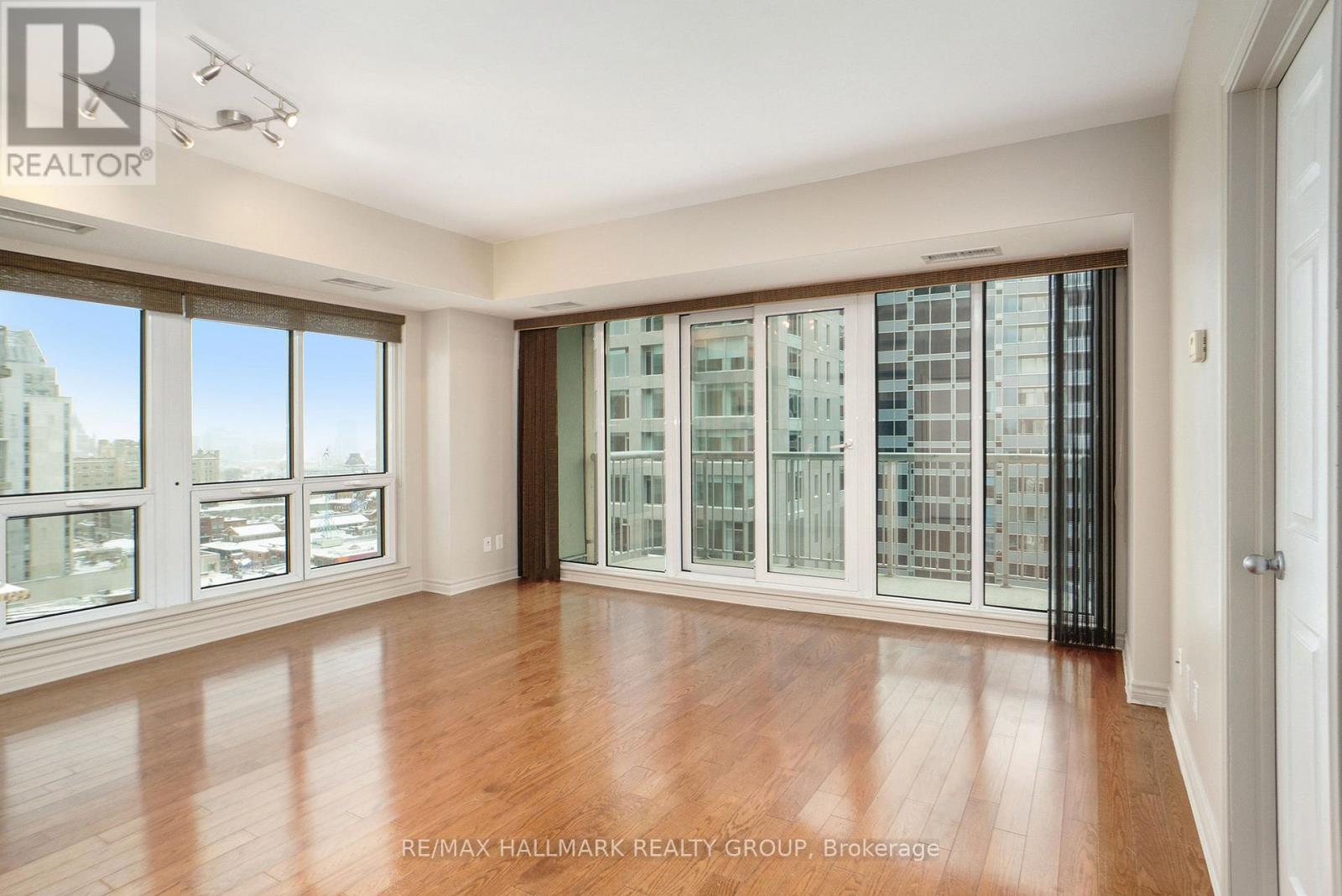 1701 - 234 Rideau Street, Ottawa, Ontario  K1N 0A9 - Photo 15 - X12975022