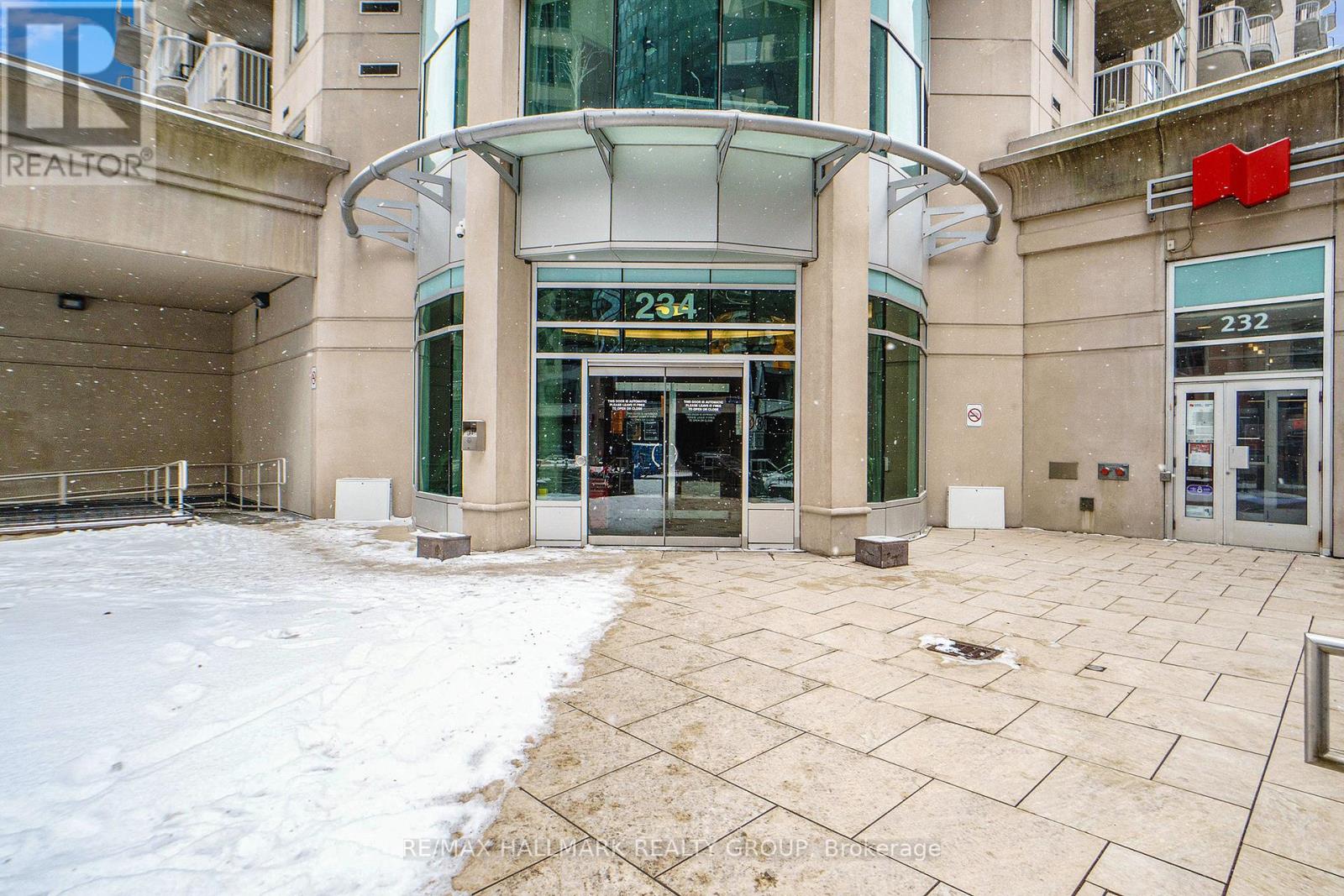 1701 - 234 Rideau Street, Ottawa, Ontario  K1N 0A9 - Photo 2 - X12975022