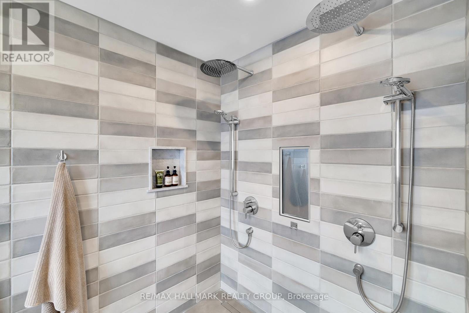 1976 Lenester Avenue, Ottawa, Ontario  K2A 1J9 - Photo 29 - X12975026