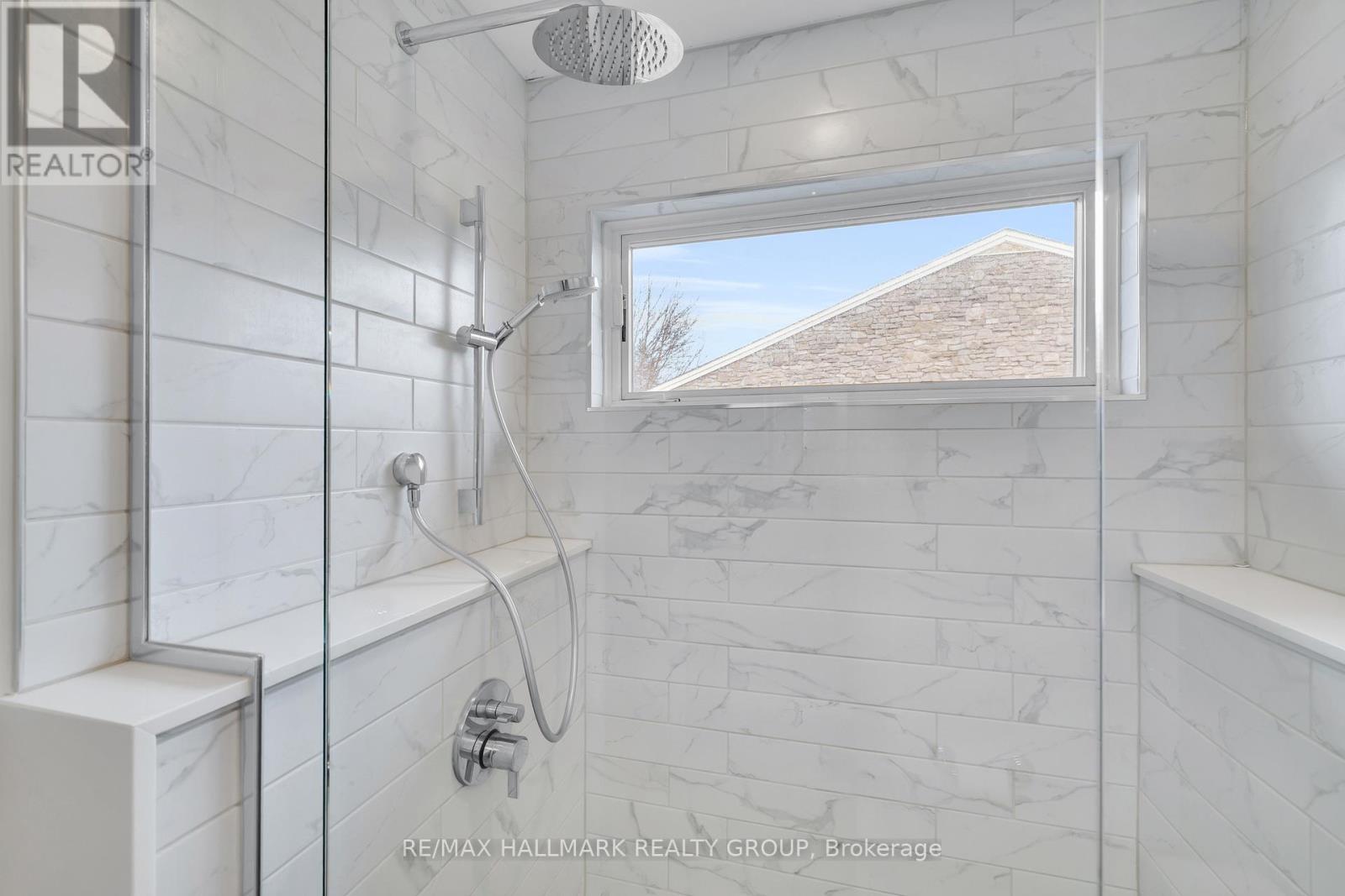 1976 Lenester Avenue, Ottawa, Ontario  K2A 1J9 - Photo 34 - X12975026