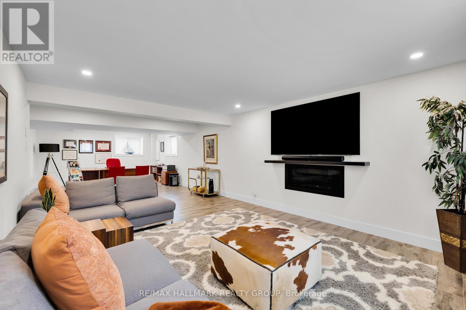 1976 Lenester Avenue, Ottawa, Ontario  K2A 1J9 - Photo 43 - X12975026