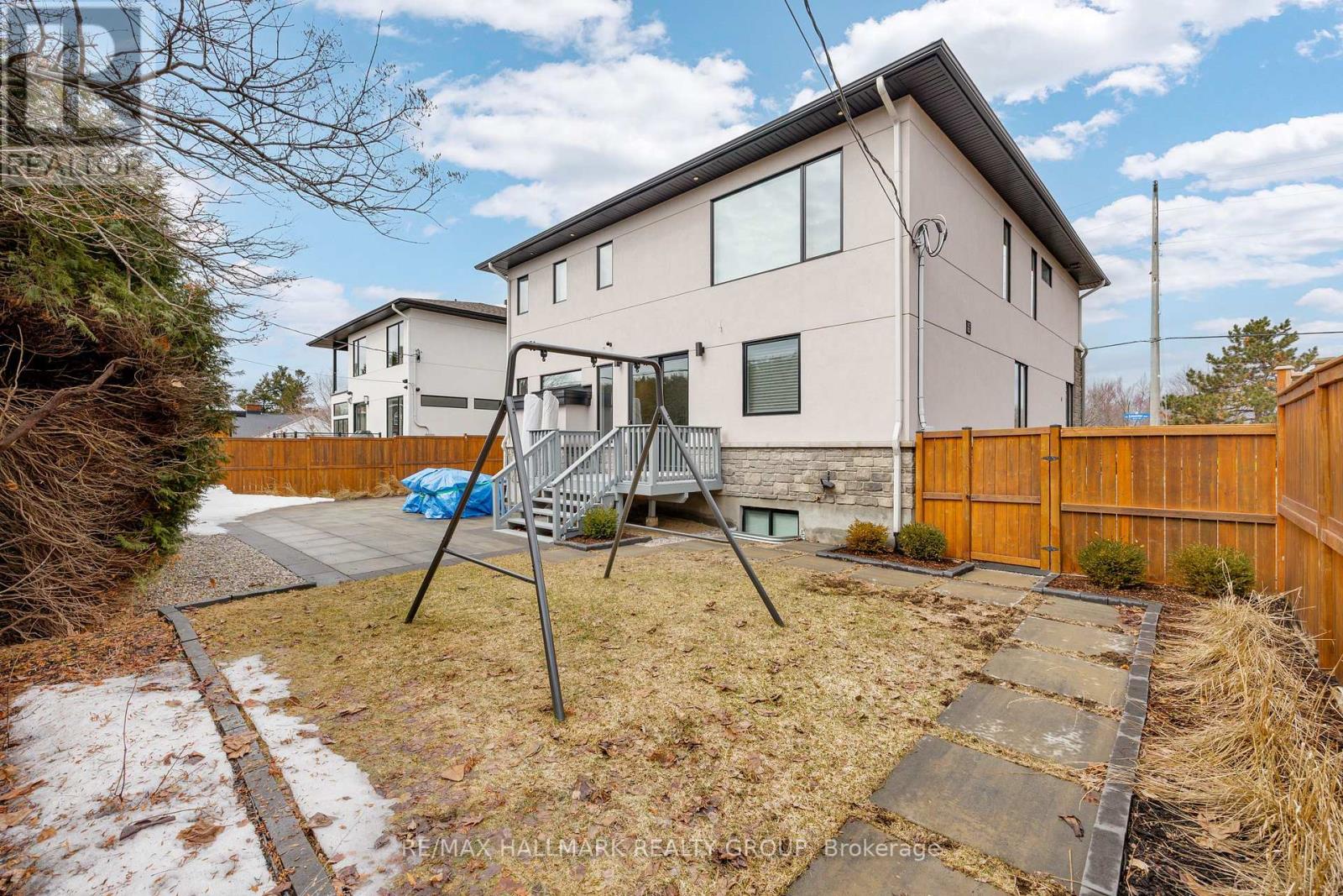 1976 Lenester Avenue, Ottawa, Ontario  K2A 1J9 - Photo 49 - X12975026