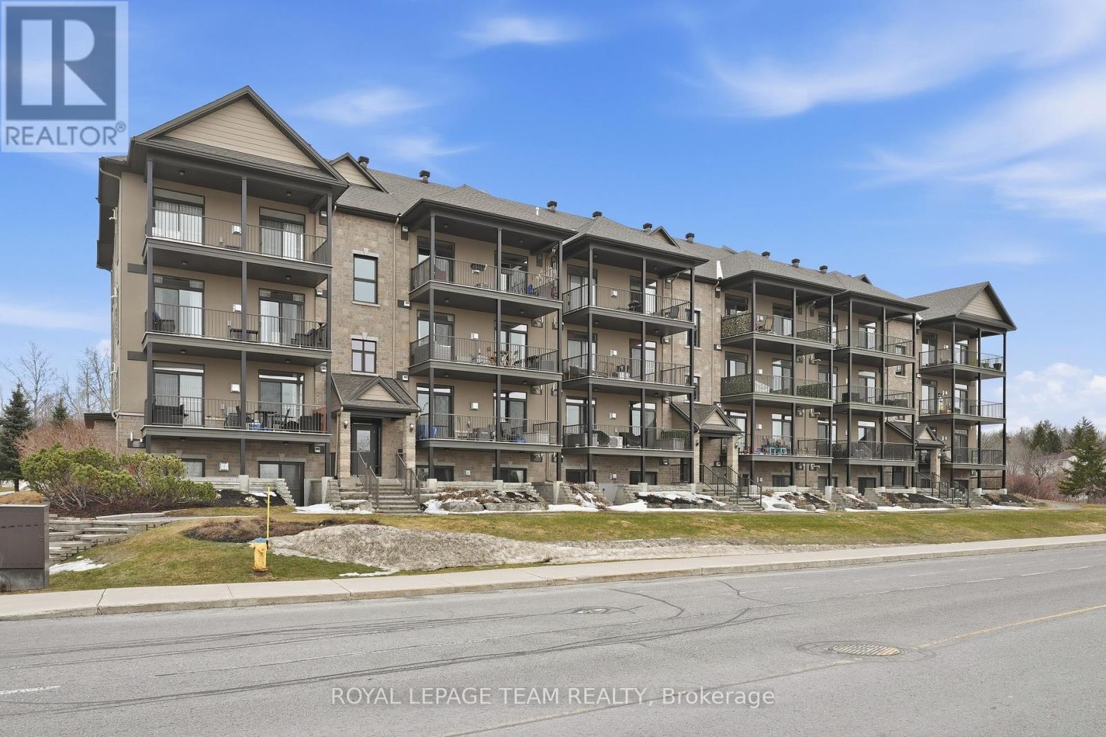 5 - 10 Prestige Circle, Ottawa, Ontario  K4A 0W9 - Photo 1 - X12975114