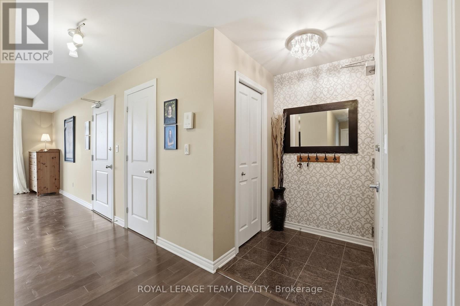 5 - 10 Prestige Circle, Ottawa, Ontario  K4A 0W9 - Photo 7 - X12975114