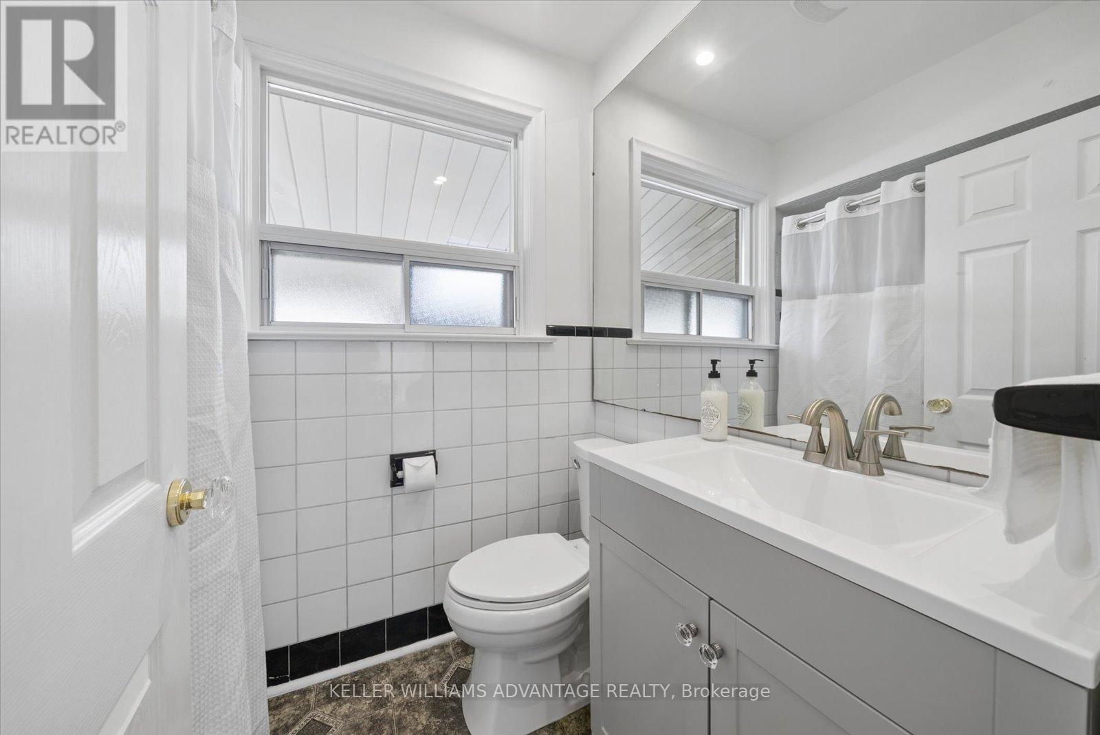 21 Deerfield Road, Toronto, Ontario  M1K 4W8 - Photo 18 - E12975050