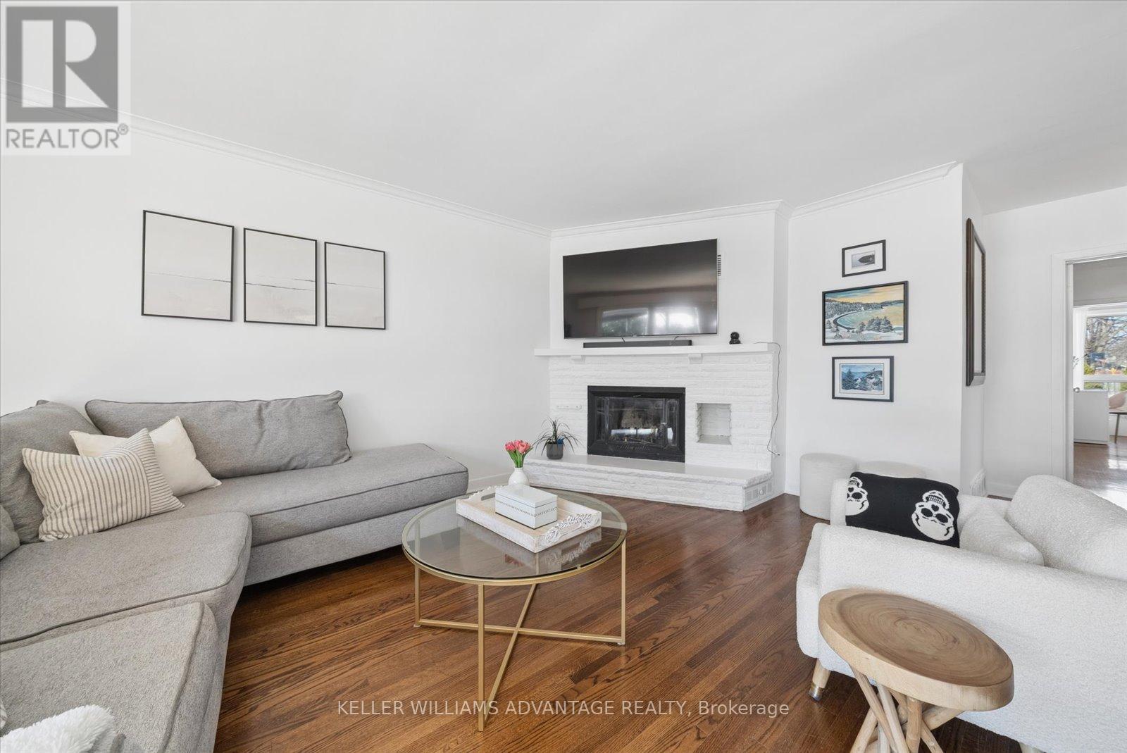 21 Deerfield Road, Toronto, Ontario  M1K 4W8 - Photo 5 - E12975050