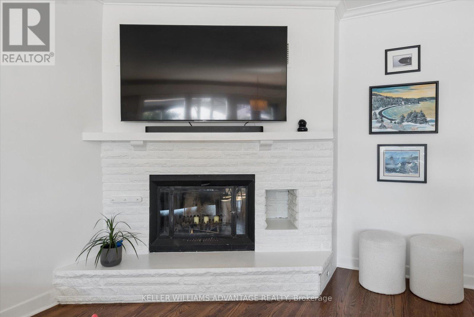 21 Deerfield Road, Toronto, Ontario  M1K 4W8 - Photo 6 - E12975050