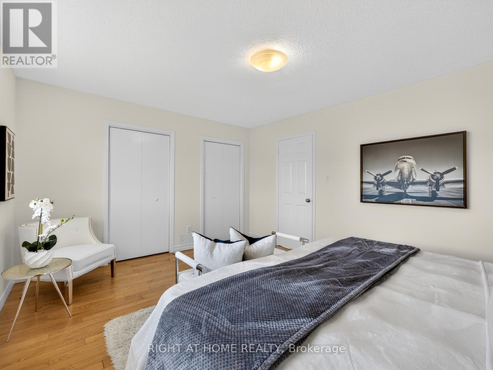 54 Lady Churchill Court, Toronto, Ontario  M1V 2J6 - Photo 15 - E12975106