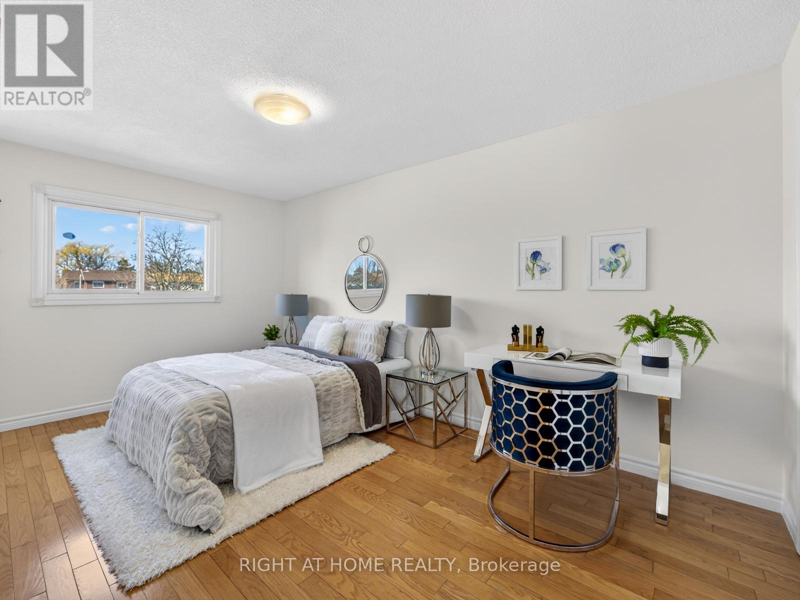 54 Lady Churchill Court, Toronto, Ontario  M1V 2J6 - Photo 17 - E12975106