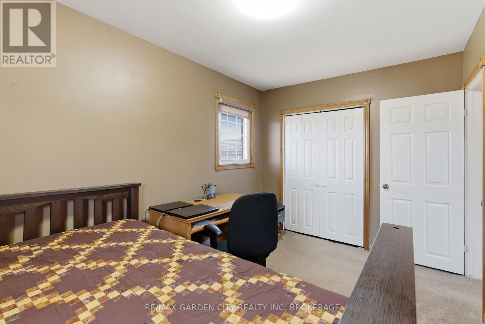 19 Tamarack Avenue, St. Catharines, Ontario  L2M 3B8 - Photo 14 - X12975094