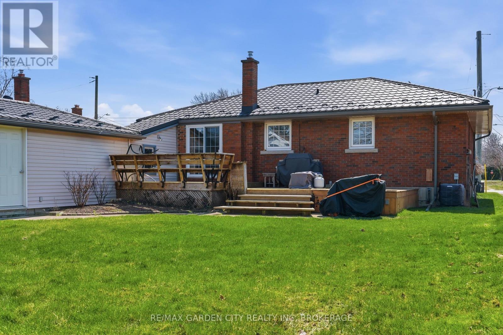 19 Tamarack Avenue, St. Catharines, Ontario  L2M 3B8 - Photo 27 - X12975094
