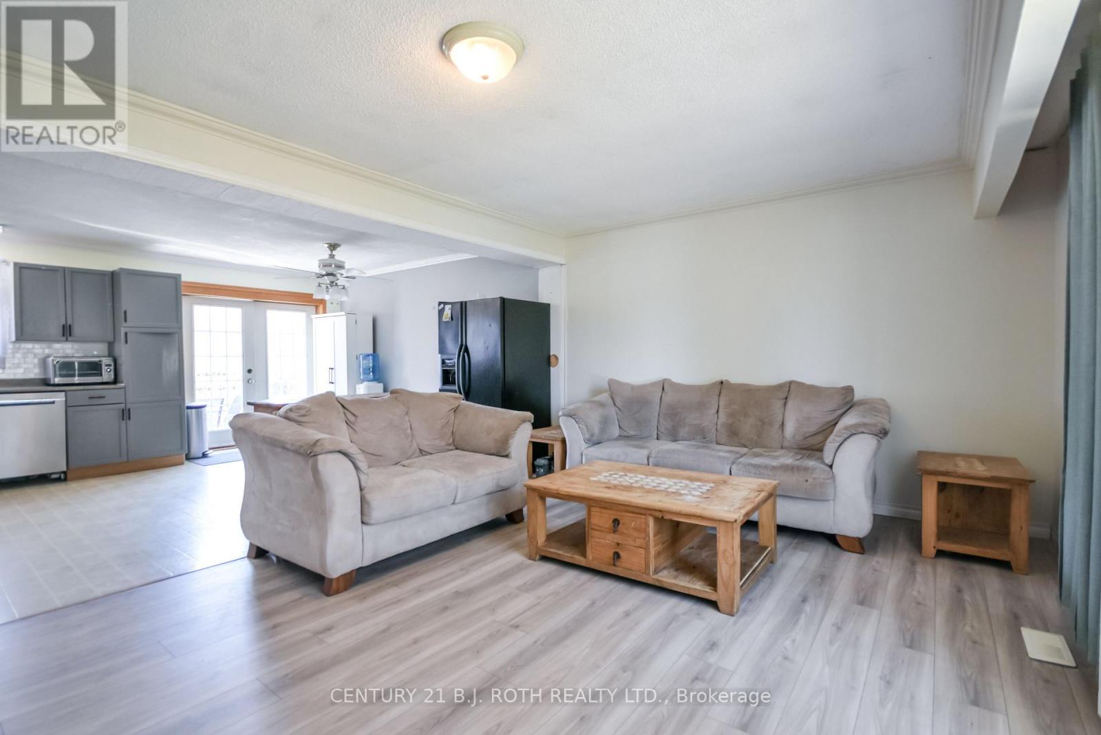 3039 Poplar Road, Innisfil, Ontario  L9S 2J9 - Photo 8 - N12974978