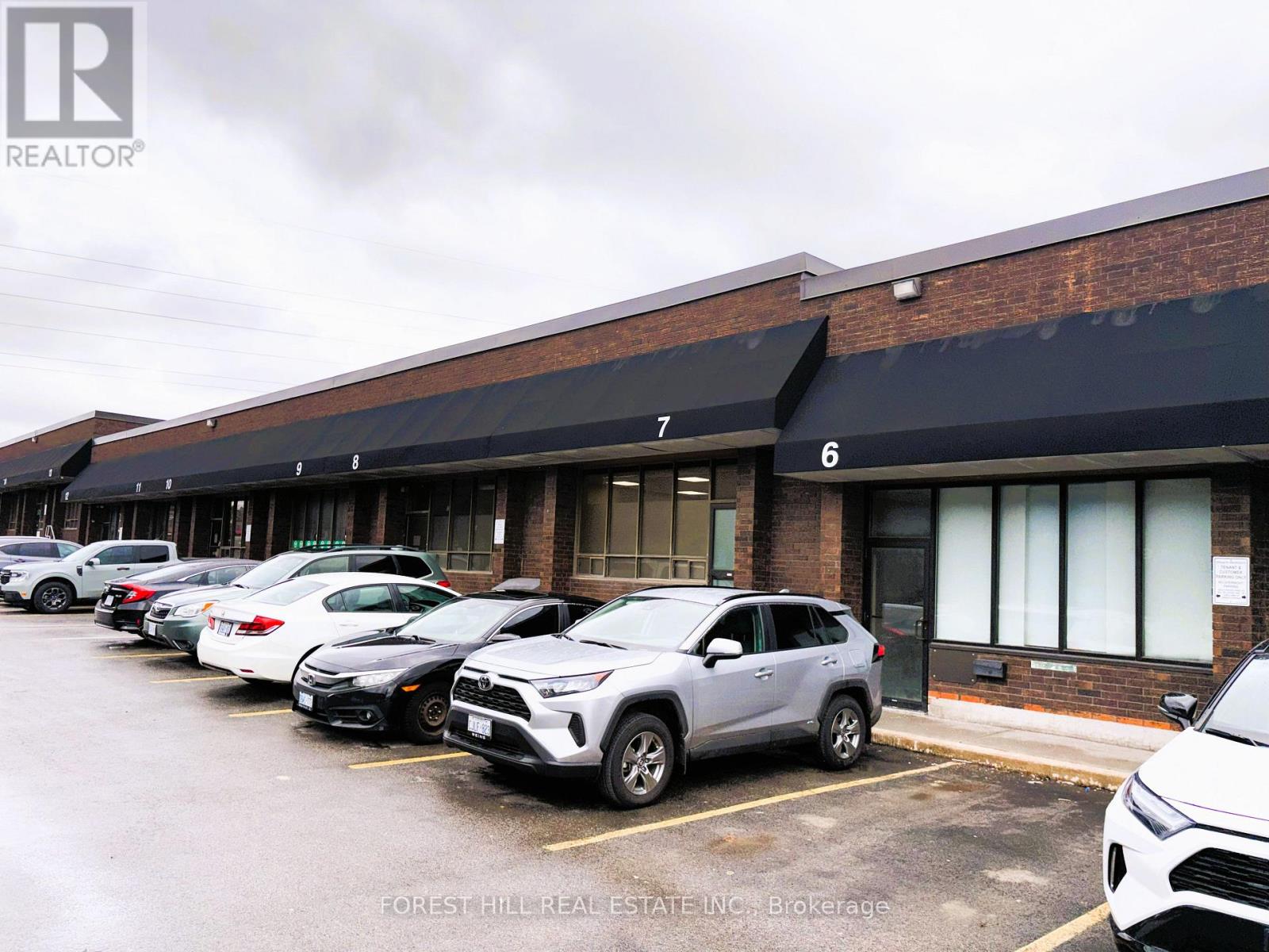 7 - 90 Esna Park Drive, Markham, Ontario  L3R 2R7 - Photo 3 - N12974996