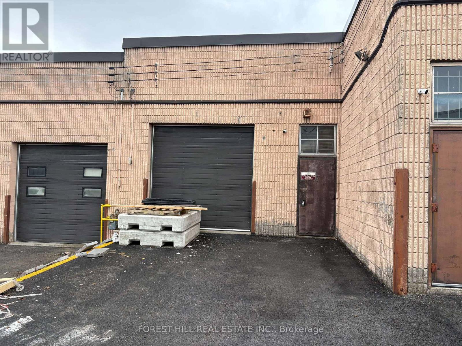 7 - 90 Esna Park Drive, Markham, Ontario  L3R 2R7 - Photo 31 - N12974996